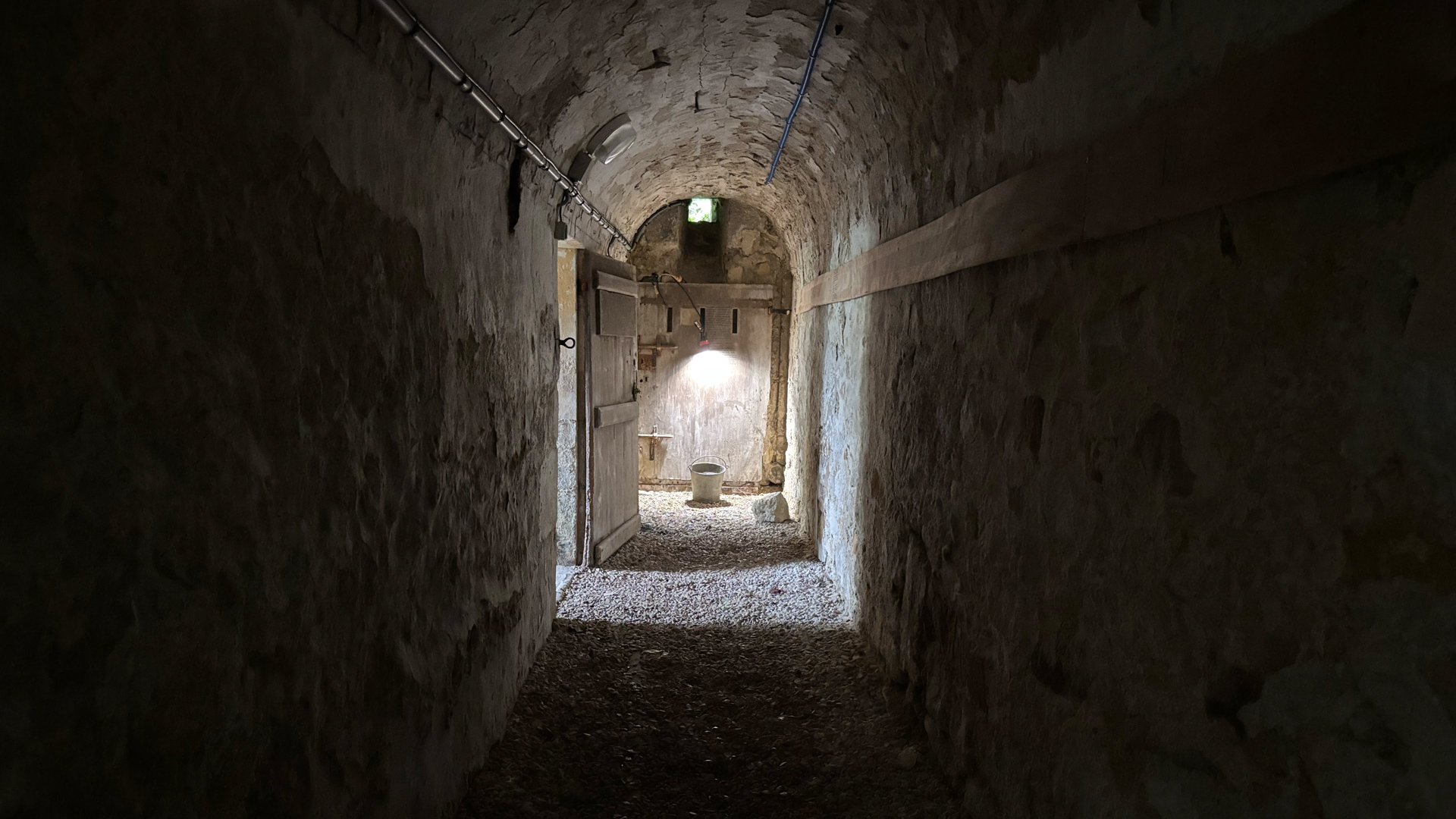 Corps Flottants — installation view 1